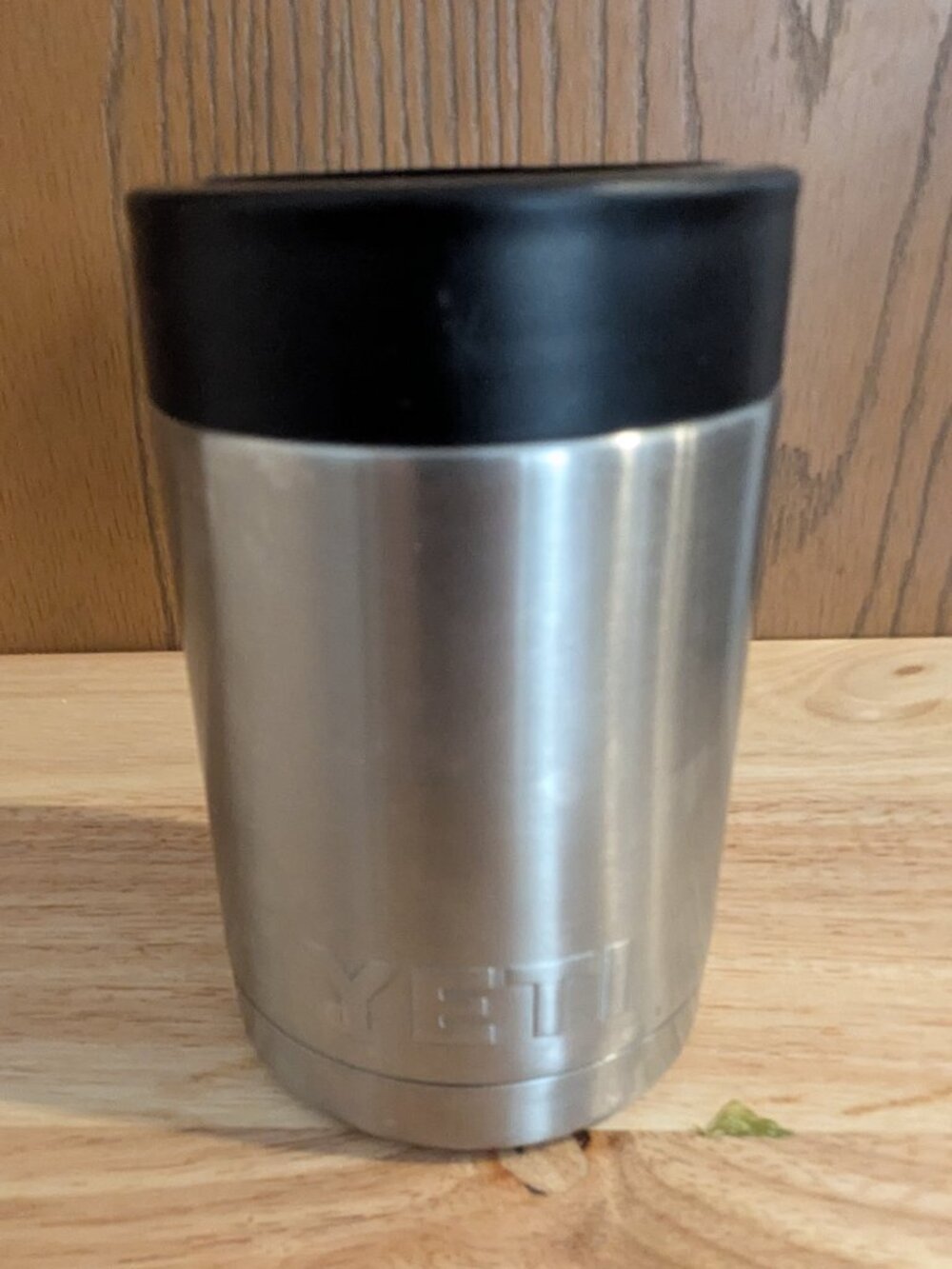 YETI Rambler Colster 12oz Can Cooler Koozie Beer Soda Can Silver